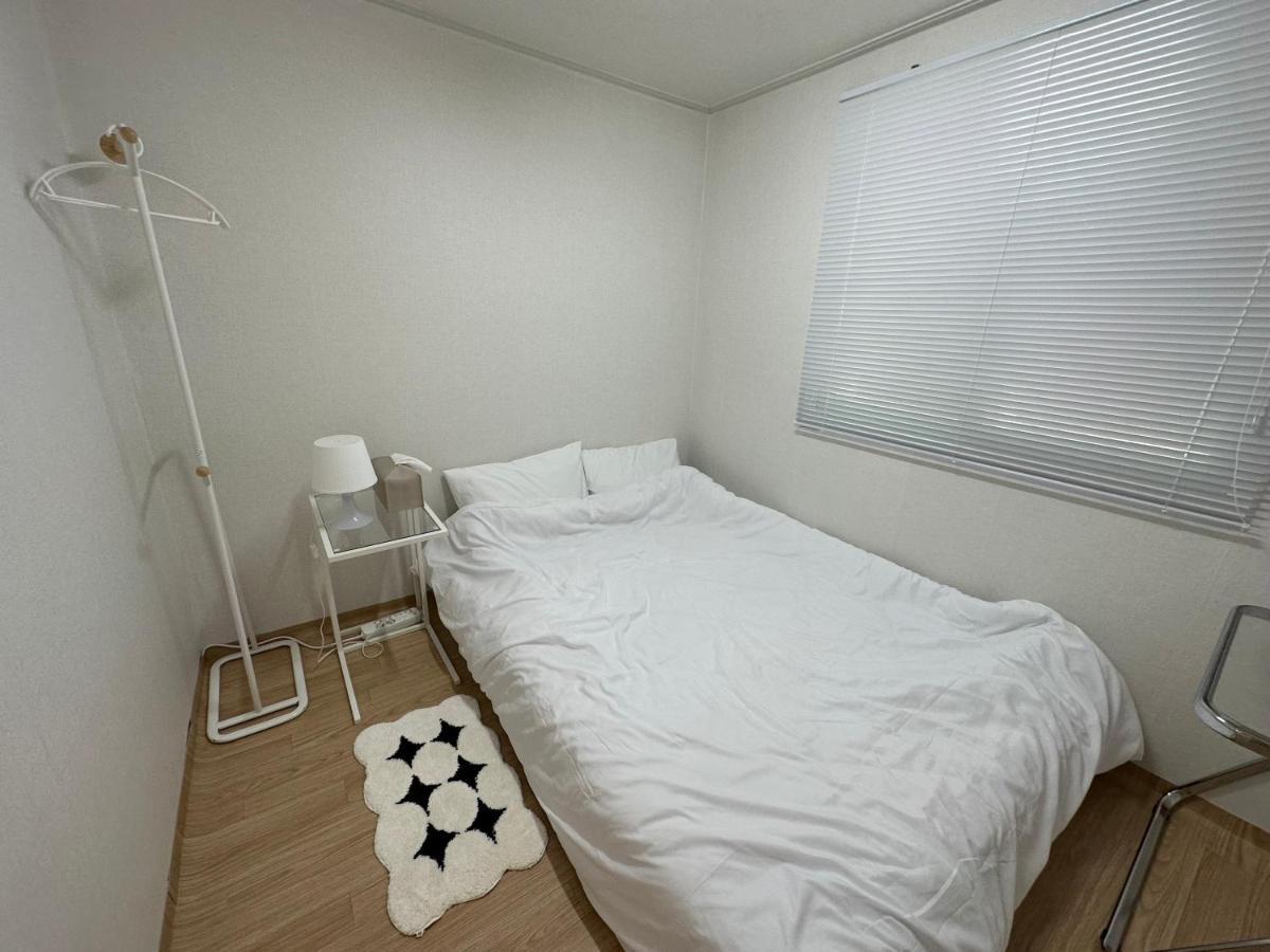 Apartment M Near Mokdong Station Seoul